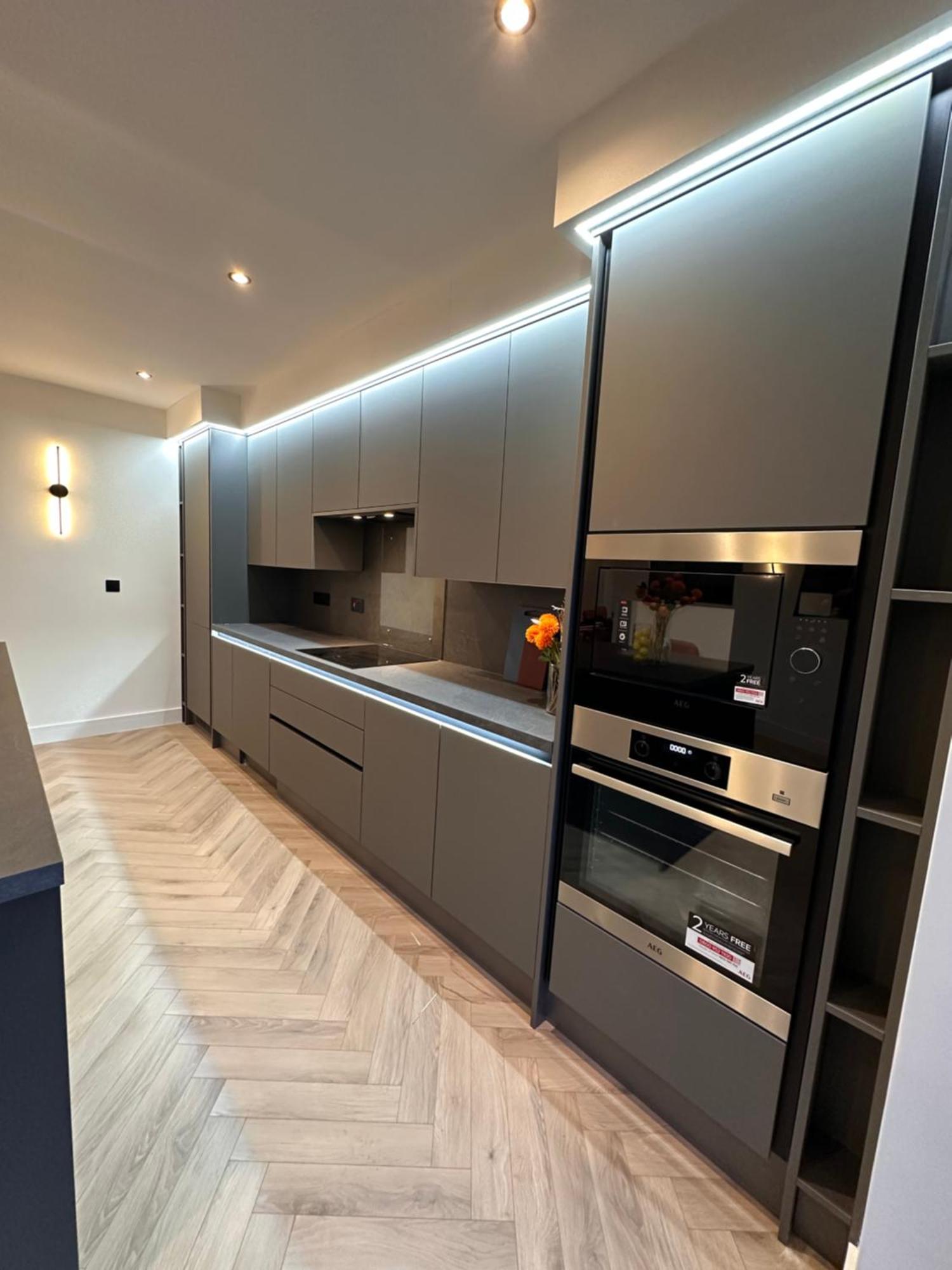 R5 - Luxury Private Ensuite Self-Contained Room - Newly Renovated Halesowen Exterior photo